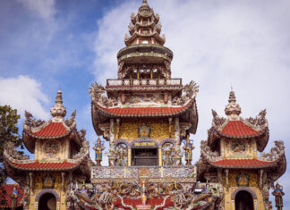 ทำบุญมากแปลว่าได้บุญมากจริงหรือ: ปริศนาผลกรรมที่ไม่ได้วัดด้วยจำนวนเงิน ทำบุญมากแปลว่าได้บุญมากจริงหรือ: ปริศนาผลกรรมที่ไม่ได้วัดด้วยจำนวนเงิน